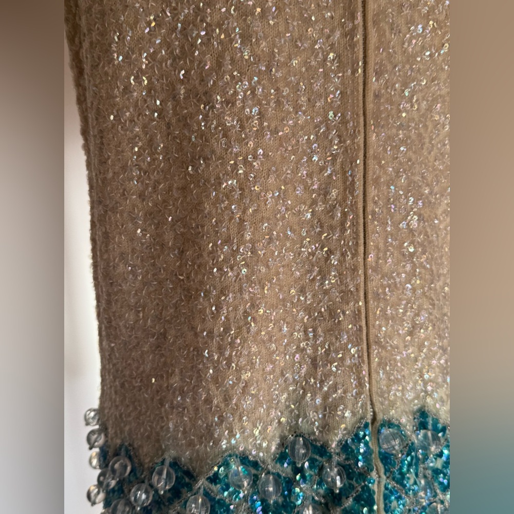 Vintage 50s 60s Mod Sequined and Beaded Zip Back Top - Picture 16 of 17
